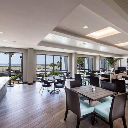 The Island House Hotel A Doubletree By Hilton Орандж-Бич Экстерьер фото