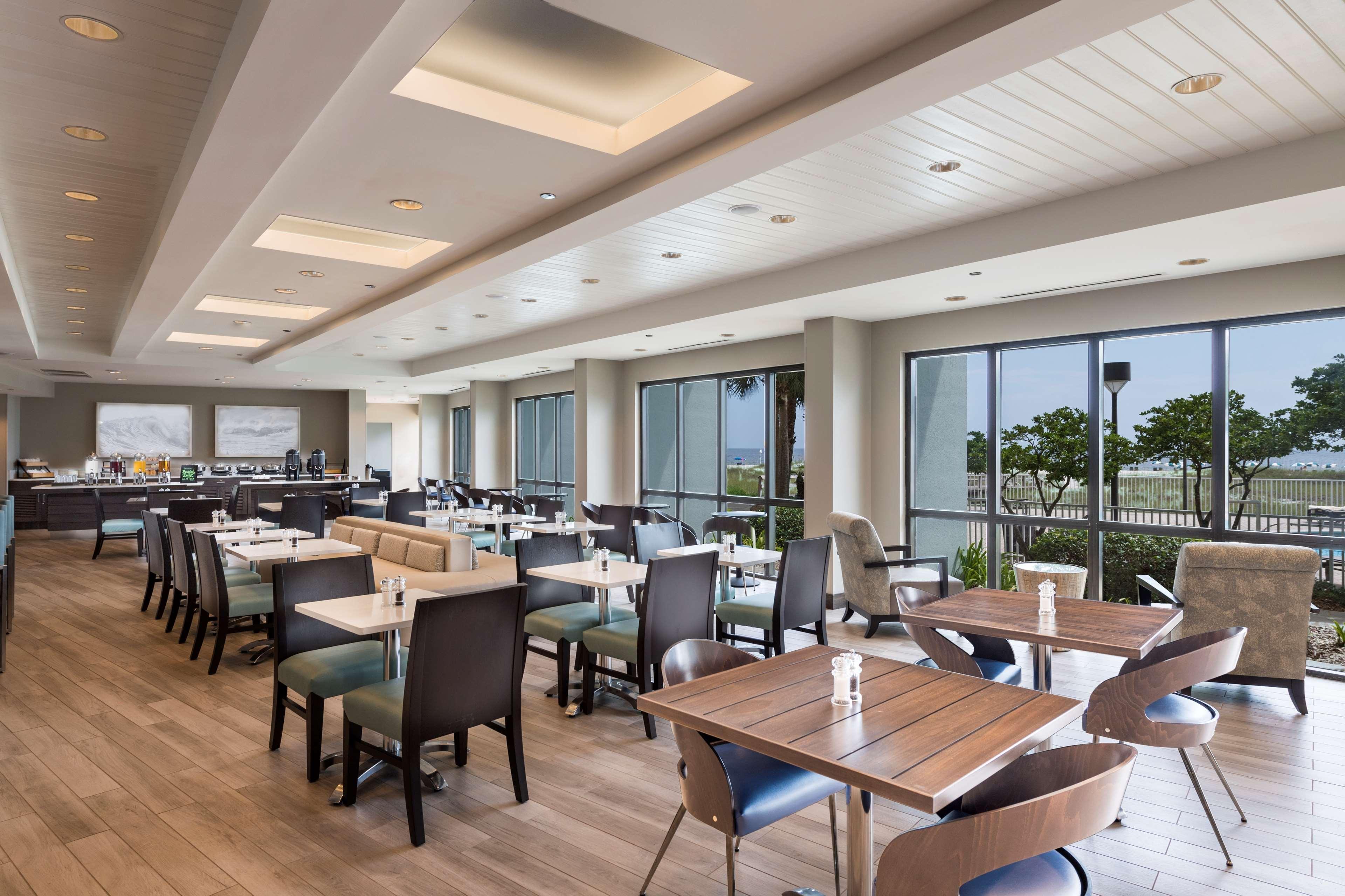 The Island House Hotel A Doubletree By Hilton Орандж-Бич Экстерьер фото